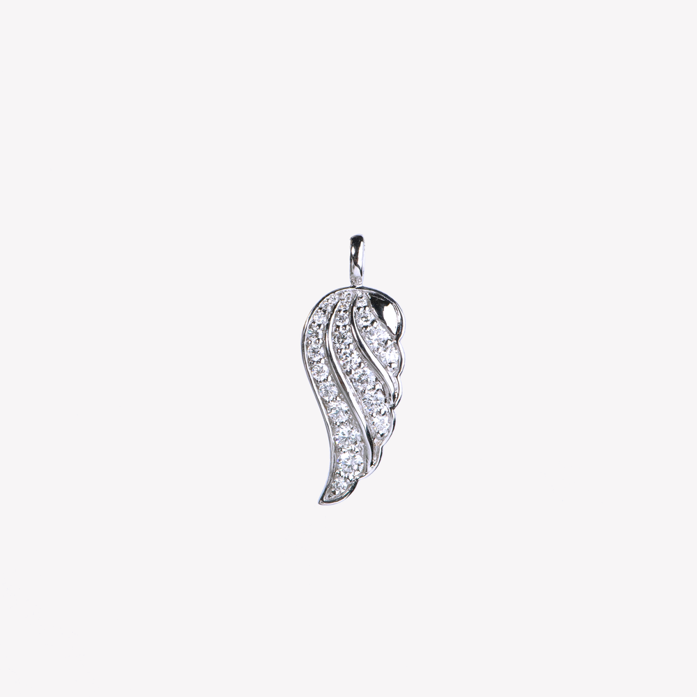 Angel Wings White Gold Pendant With Diamonds