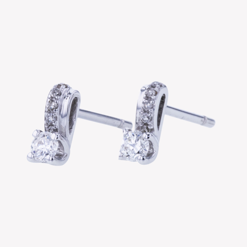 
                  
                    W/G Diamond Earring
                  
                