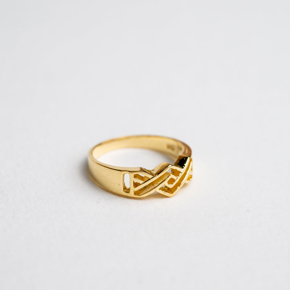 
                  
                    Gold Vintage Ring
                  
                