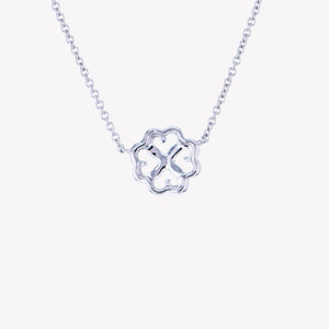 
                  
                    Clover Pendant with Chain in White Gold
                  
                